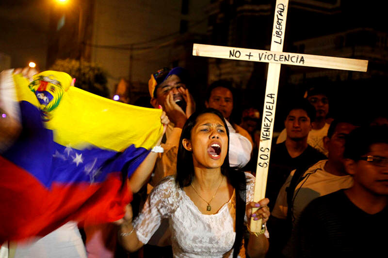 VENEZOLANOS-EN-EL-EXTERIOR-PERU-PROTESTA