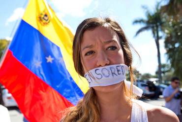 ¡EL SILENCIO ES UNA ORDEN! Régimen ha comprado y cambiado línea editorial de 25 medios