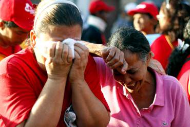 ¡EL INCAPAZ LOGRÓ LO IMPENSABLE! Nicolás Maduro baja «a la mitad» el apoyo al chavismo