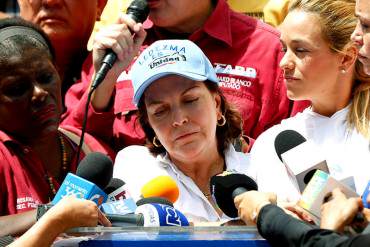 ¡SU VOZ RECORRE EL MUNDO! Mitzy Capriles denuncia en Estrasburgo detención de Ledezma