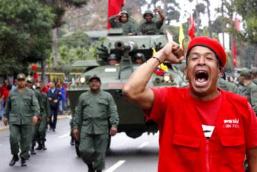 ¡AQUÍ LA PRUEBA! Militares deben idolatrar a Chávez y repudiar a oposición para ascender en la GNB
