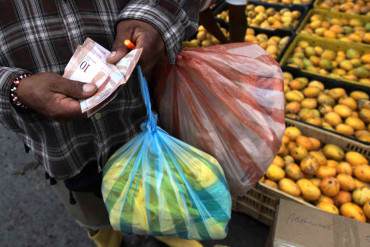 ¡COMER YA ES UN LUJO! Canasta alimentaria familiar aumentó a Bs. 79.255,26 en noviembre