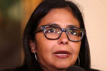 ¡ESTALLÓ! Delcy Rodríguez exige a EEUU no «inmiscuirse» en conflicto entre Venezuela y Colombia