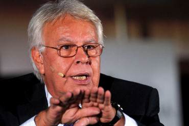 ¡LE TAPA LA BOCA! Felipe González le contesta a Maduro: «Yo prefiero los votos que las botas»