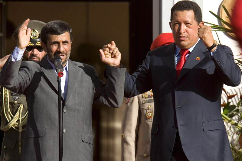 Hugo-Chavez-con-presidente-de-Iran-Mahmoud-Ahmadinejad-4-800x533