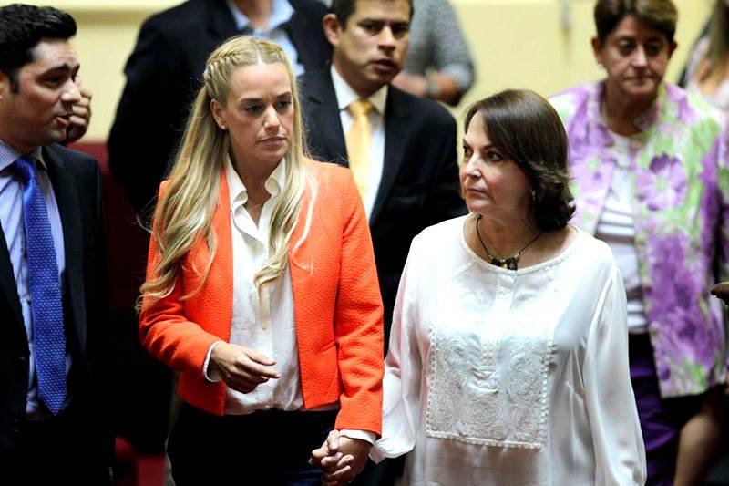 Lilian-Tintori-Mitzy-Ledezma-en-Peru