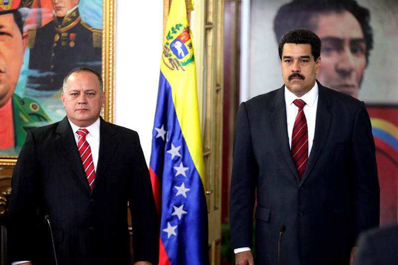 Nicolas-Maduro-an-diosdado-cabello