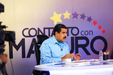 ¡SHOW SIN FIN! Maduro reclama a Obama e involucra a funcionaria de su embajada en golpe