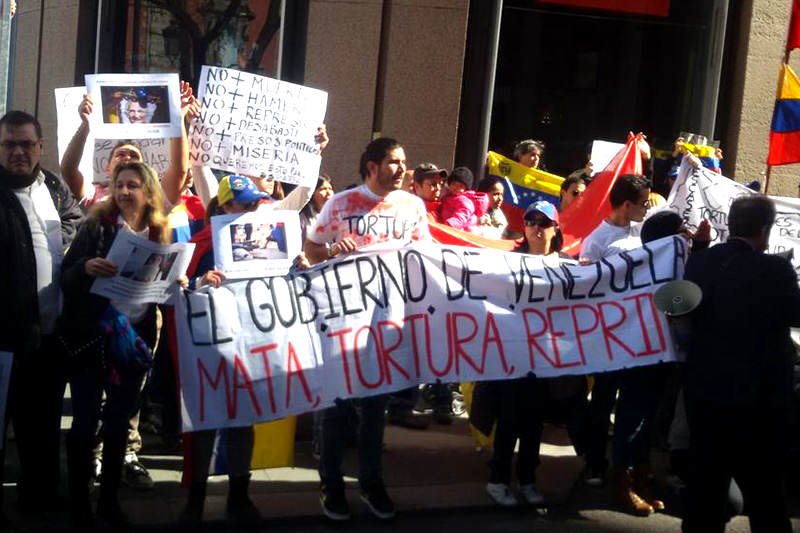 Protesta-Venezolanos-en-Exterior-Exposicion-Madrid-3