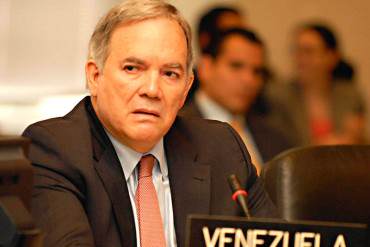 ¡PREPOTENTE Y MEDIO! Chaderton: Venezuela puede vivir sin la OEA