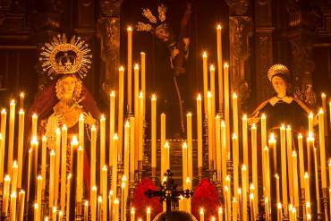 ¡EL COLMO DE LOS COLMOS! Escasez de divisas dejó a venezolanos sin velas para el Nazareno