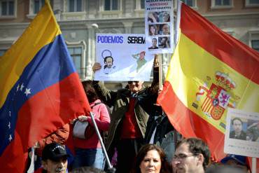 ¡DOSIS DE SENSATEZ! Cientos de personas protestaron contra Podemos y el chavismo en Madrid