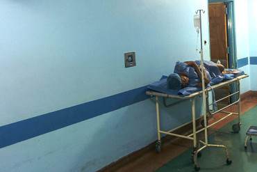 ¡EN PAÍS POTENCIA! Médicos aseguran: «Estamos regresando a una medicina de hace 40 años»