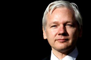 ¡IRONÍA PURA! Julian Assange aconseja a Maduro «adoptar la Constitución saudita» para darle gusto a EEUU