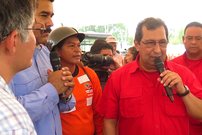 Maduro-con-Adan-Chavez-Barinas