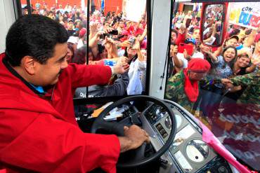 ¡EL CHISTE! Maduro: «Tendremos el sistema de transporte más moderno de América Latina»