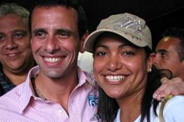 ¡INCLUSIÓN SEGÚN WINSTON! Despiden a Geisha Torres de Tves por tomarse foto con Capriles