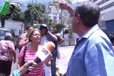 Venezolano estalló en una cola y chavista le replicó: «Mald*to gobierno y mald*ta revolución»