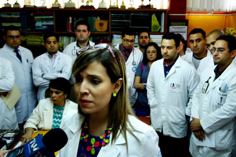 medicos-paro-protesta-hospital-central