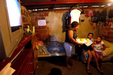 ¡EL SOCIALISMO NOS HUNDIÓ! 23% de los hogares en Venezuela viven en pobreza extrema