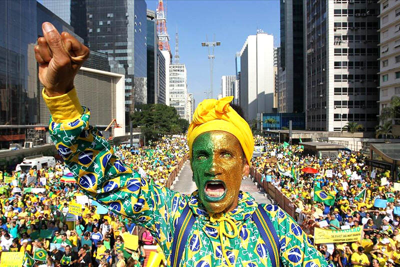 protesta-en-brasil-dilma