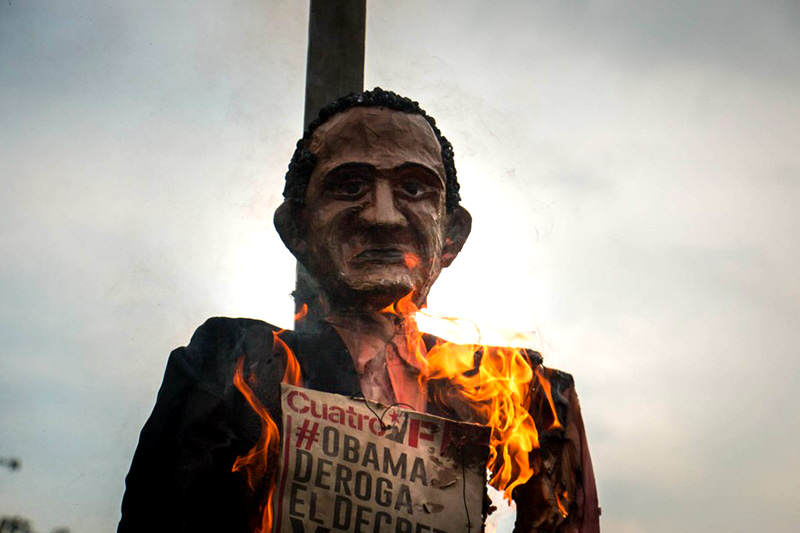 quema-de-judas-Maduro-Vs-Obama-10-usa-eeuu-imperio-firmas