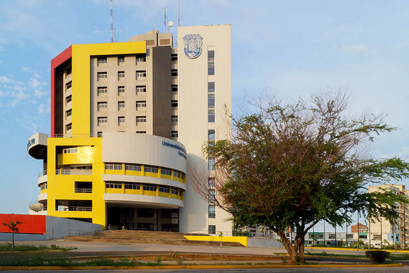 LA-UNIVERSIDAD-DEL-ZULIA-LUZ