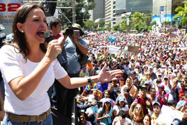 ¡EL CAMBIO VIENE! María Corina Machado: «Huele a 1998″…me dice la gente en todo el país