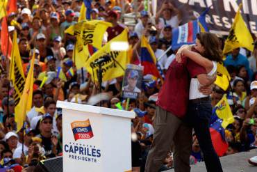 ¡A ELLAS EN SU DÍA! Capriles: «Las madres de Venezuela son ejemplo de trabajo y sacrificio»