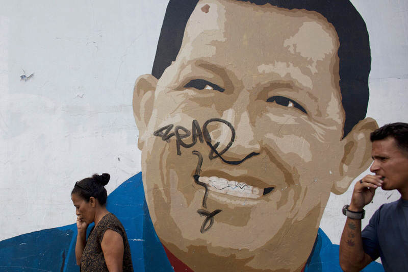 Mural-Pared-de-Hugo-Chavez-Frias-Chavismo-Socialismo-en-Venezuela-800x533
