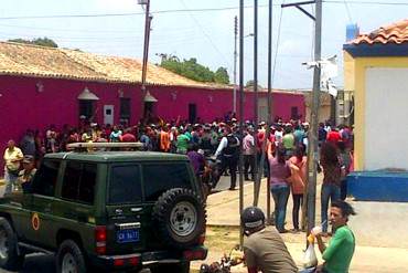 ¡EL PUEBLO NO AGUANTA MÁS! Más de 15 días sin luz en Paraguaná desata caos y protestas