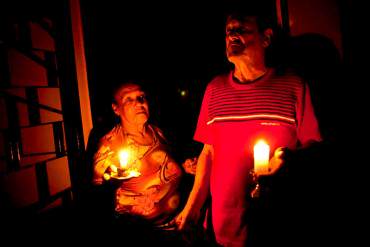 ¡LE TEMEN A LOS CERROS! «Hay estados que pasan 8 horas sin luz para que en Caracas no falte»