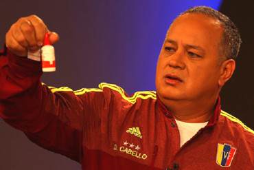 Cabello a laboratorios tras anunciar que importarán medicamentos genéricos: «Chillen desde ya»