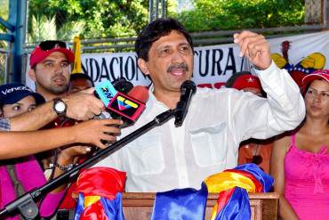 ¡SÍ, CLARO! Argenis Chávez asegura que olfatea el triunfo de la revolución (Tiene sinusitis)