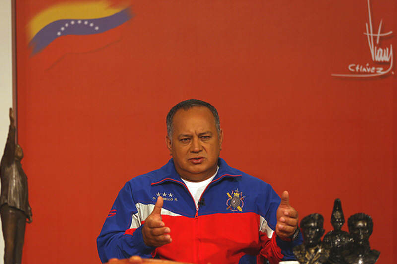 diosdado-cabello-mazo-dando-24j-2