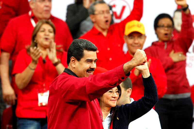 maduro-y-Cilia-Flores-PSUV-Gobierno