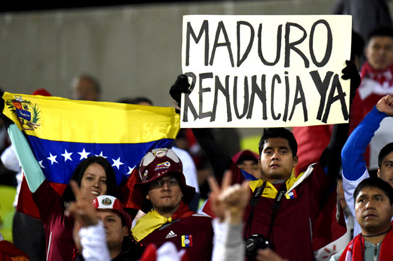 pancarta-en-juego-vinotinto-maduro-4