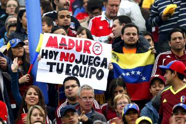 ¿QUÉ QUIEREN EVITAR? FVF no quiere pancartas «que no sean deportivas» en juego ante Chile