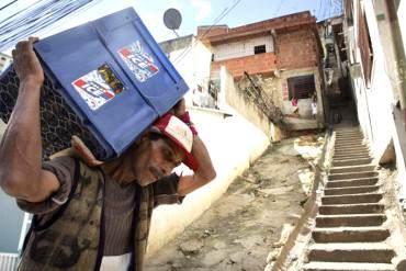 ¡DURA VERDAD! WSJ: Falta de dólares lleva a Polar al límite y deja a venezolanos sin su cerveza