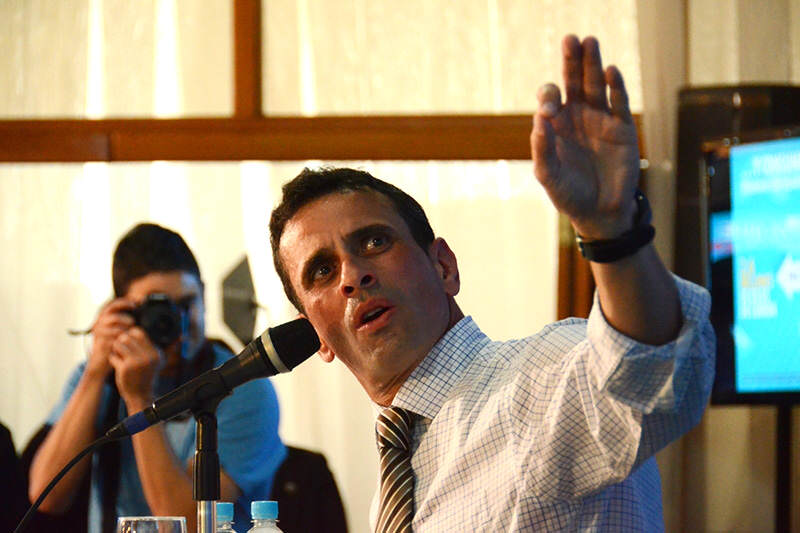 Henrique-Capriles-medidas-economicas-unidad-14j-3