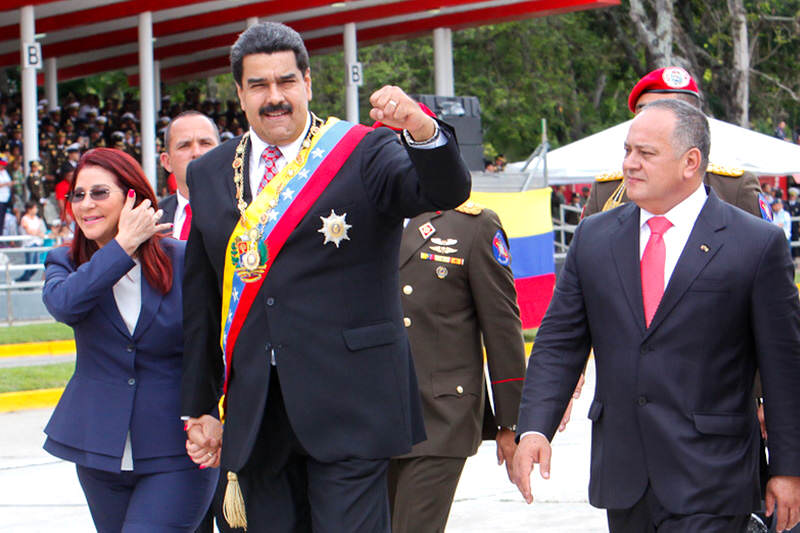 Maduro-Cilia-Flores-Diosdado-Cabello-Gobierno-5j