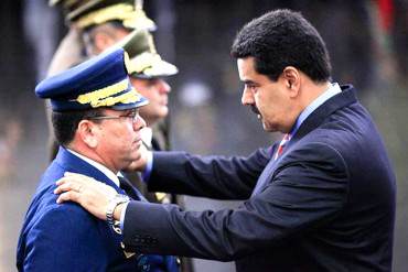 ¡LA SALIDA ES INMINENTE! Militar del 4F reitera solicitud de renuncia a Nicolás Maduro (+Video)