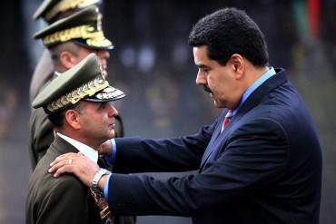 ¡COMPRANDO APOYO! «Maduro realizó ascensos para evitar descontento en la Fuerza Armada»