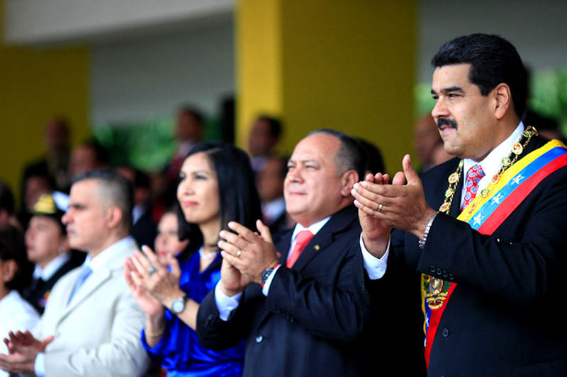 Maduro-poderes-gobierno-justicia-cabello-5j