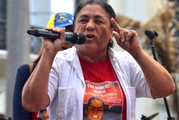 ¡DICE ELLA! Madre de Robert Serra: “Los errores que hemos tenido es que no hicimos caso al presidente Chávez”