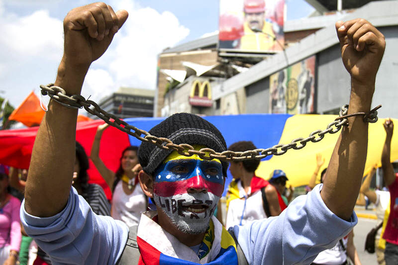 PRESOS-POLITICOS-LIBERTAD-PROTESTA-VENEZUELA