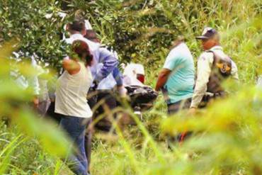 ¡ATROZ! Asesinan a teniente y golpearon a su novia al quedarse accidentados en la vía Güigüe