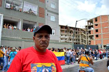 ¡LAS PIRAÑAS! Comunas chavistas apoyan expropiación: «Llegó la hora de ocupar esos espacios»