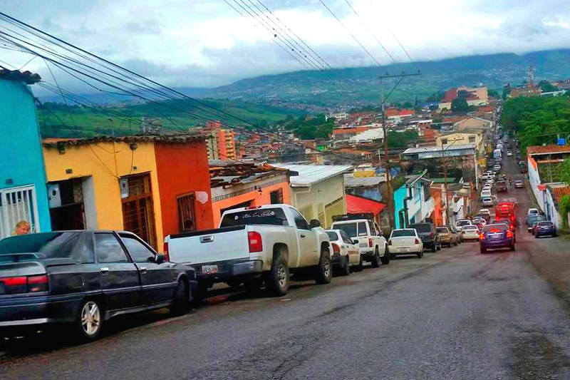 cola-gasolina-tachira