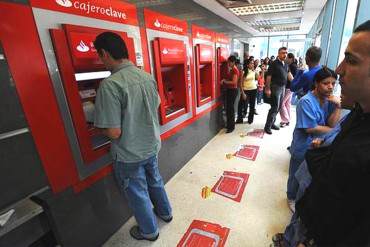 ¡POR FIN! Banco de Venezuela habilita cajeros para responder a la petición de billetes de los pensionados